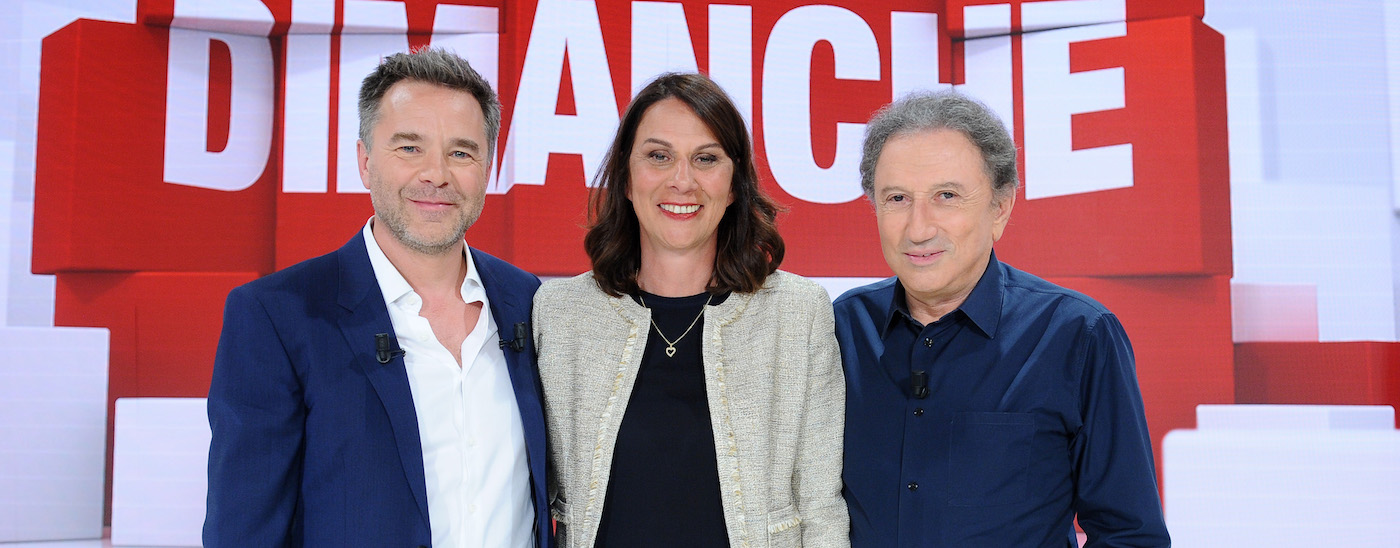 Guillaume De Tonquedec, Alexandra Durr et Michel Drucker - l'émission ' Vivement Dimanche ' au studio Gabriel . Diffusion le 01/09/2019 sur France 2 .